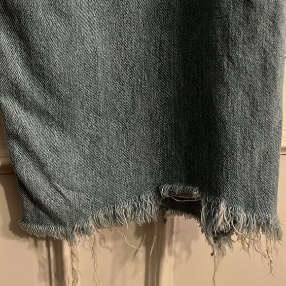 Levi’s premium High Loose Women’s 28 frayed hem jeans - Picture 7 of 14